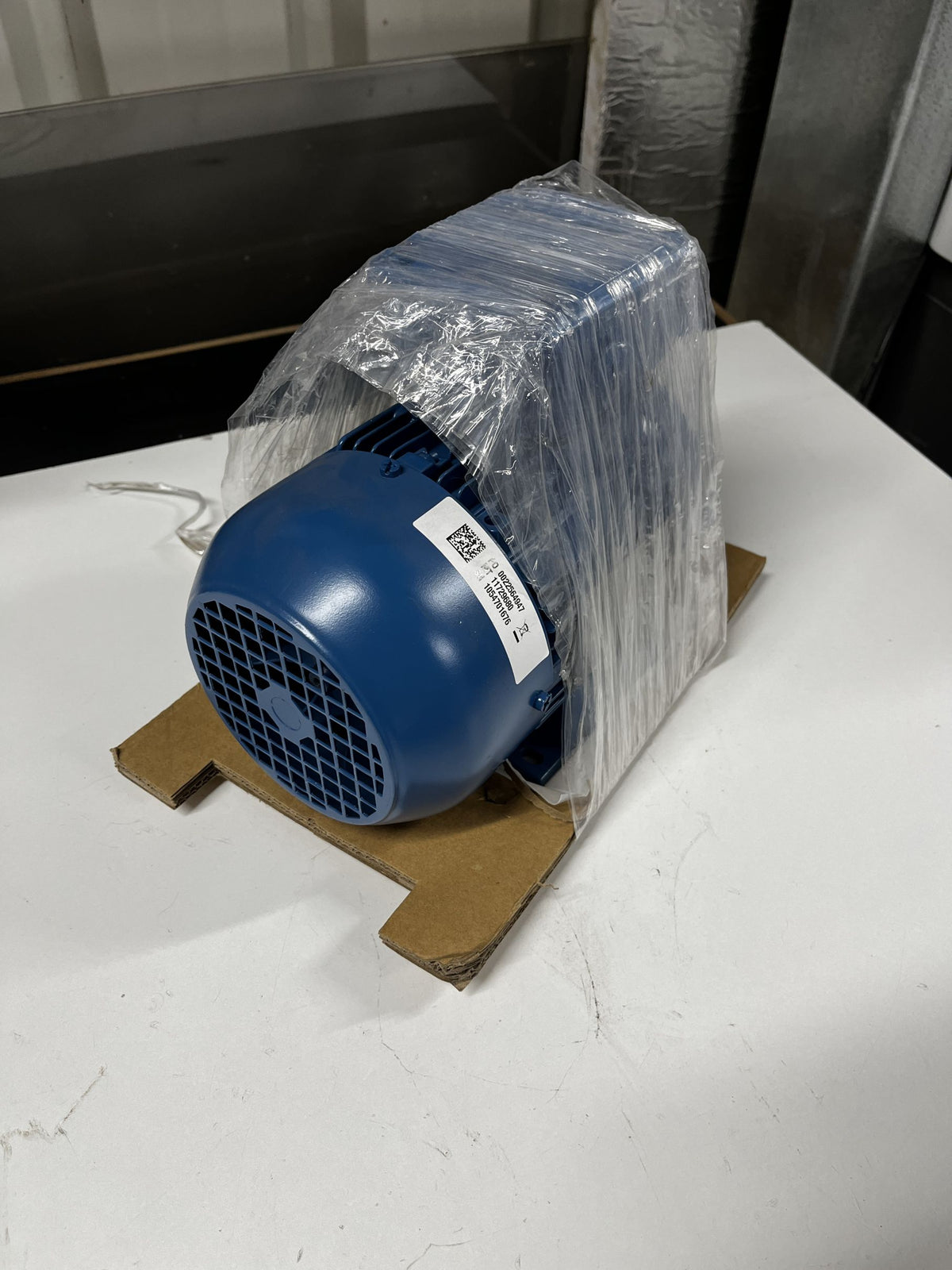 WEG W21 3-Phase 0.37 kW 4-Pole AL71 Electric Motor
