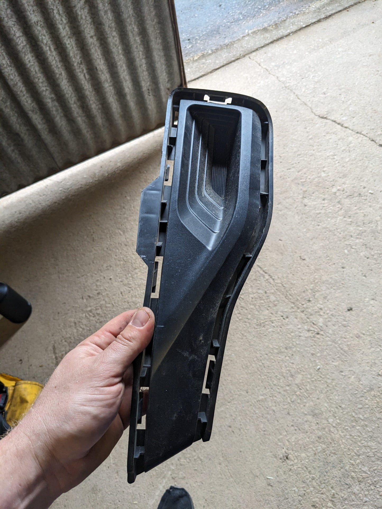 Nissan 62256-5SK0A Finisher-Front Bumper Nissan Leaf ZE1