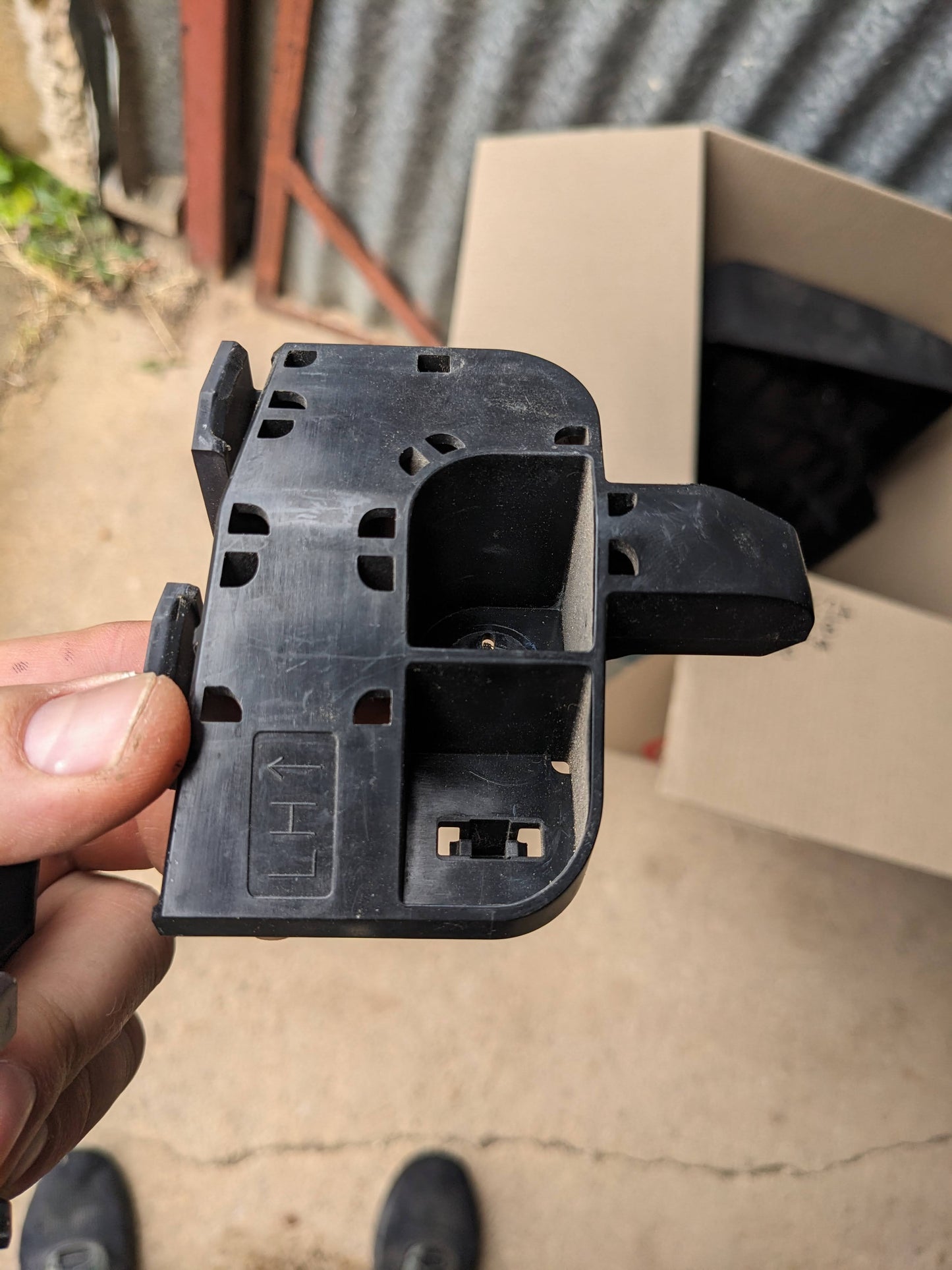 Nissan 85229-5SK0A Bracket-Rear Bumper Side,LH Nissan Leaf ZE1