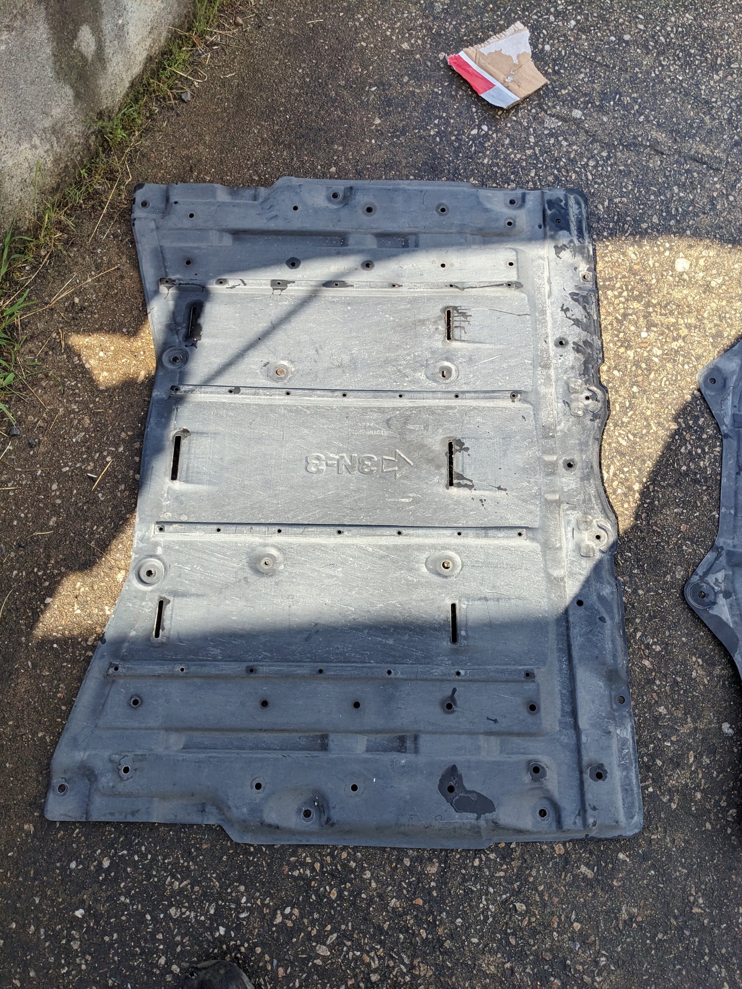 Nissan 748N2-3NA0A Cover Battery Nissan Leaf ZE1