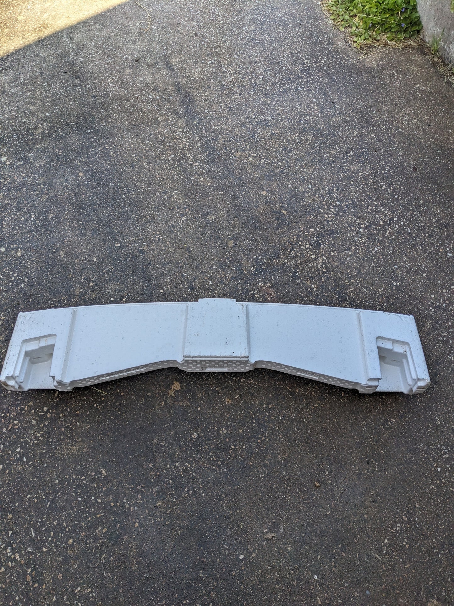 Nissan 85090-5SA0A Absorber Assy-Energy,Rear Bumper Foam Nissan Leaf ZE1