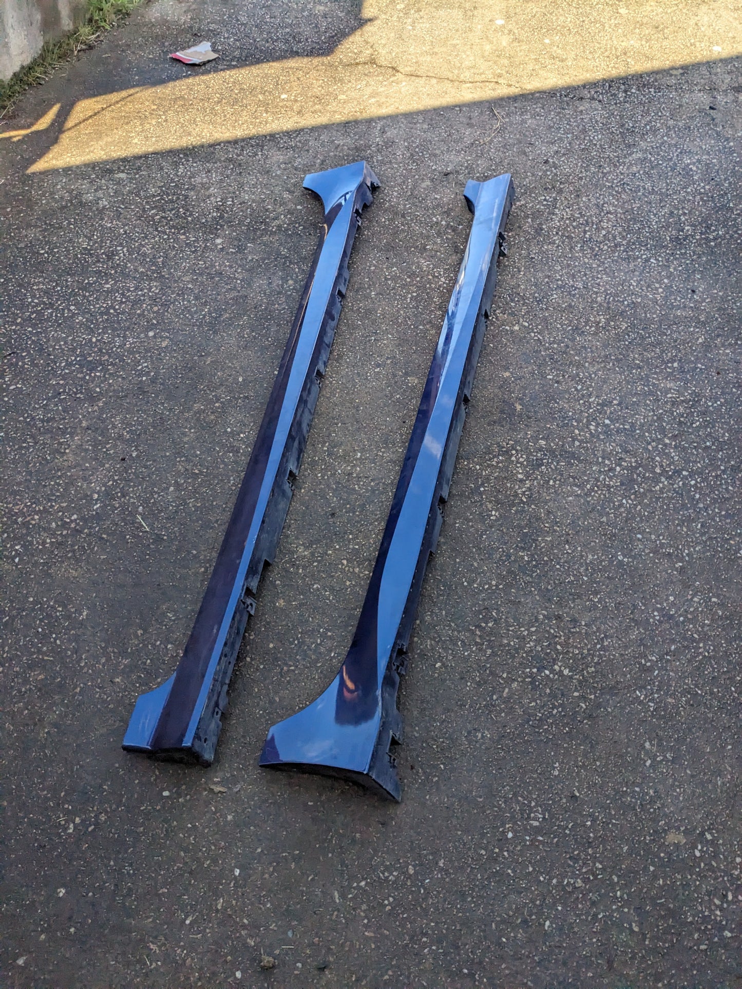 Nissan Cover Assy-Sill, Side Skirts LH +RH Nissan Leaf ZE1