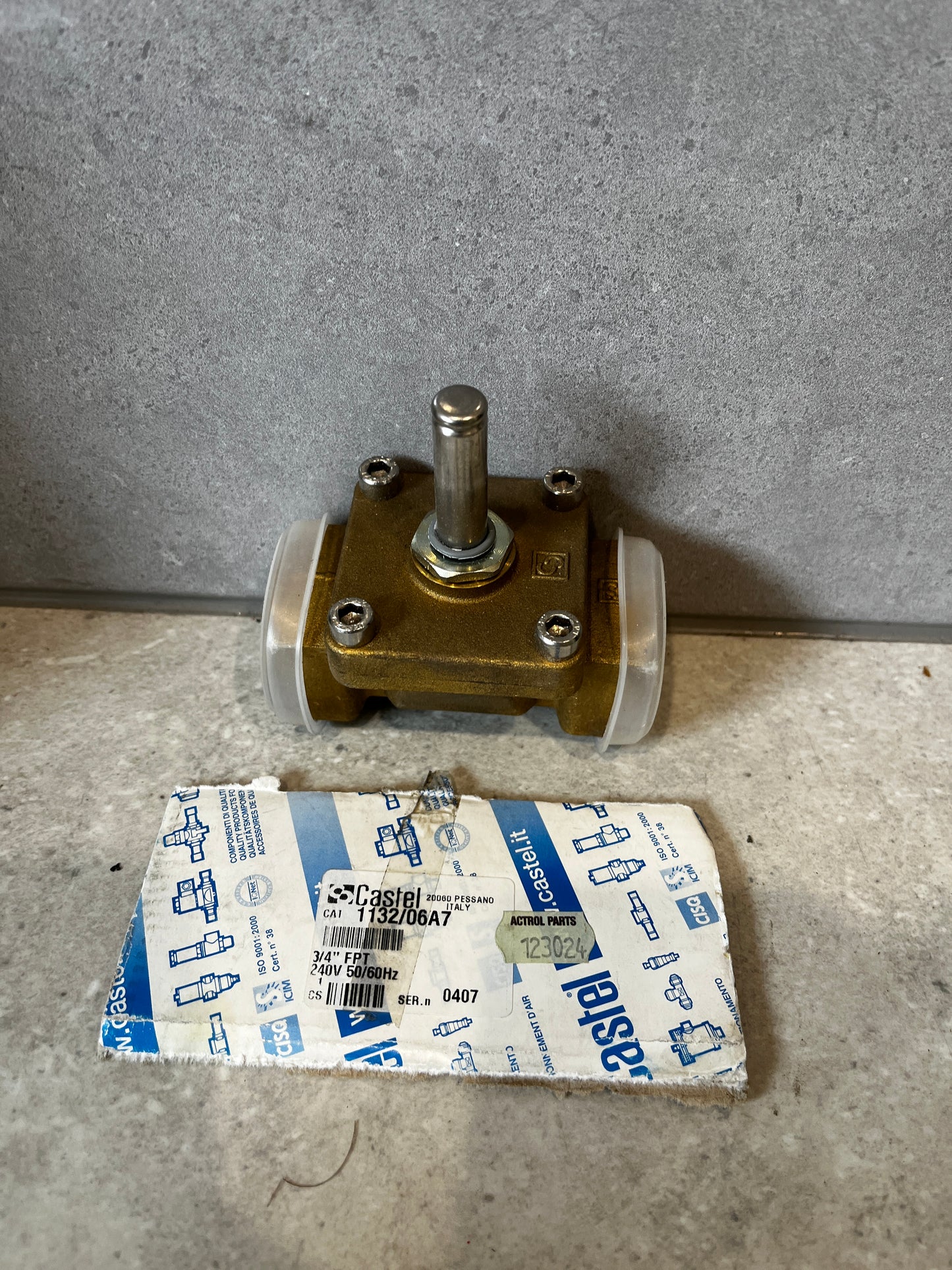 Castel 3/4 FPT Solenoid Valve with packaging
