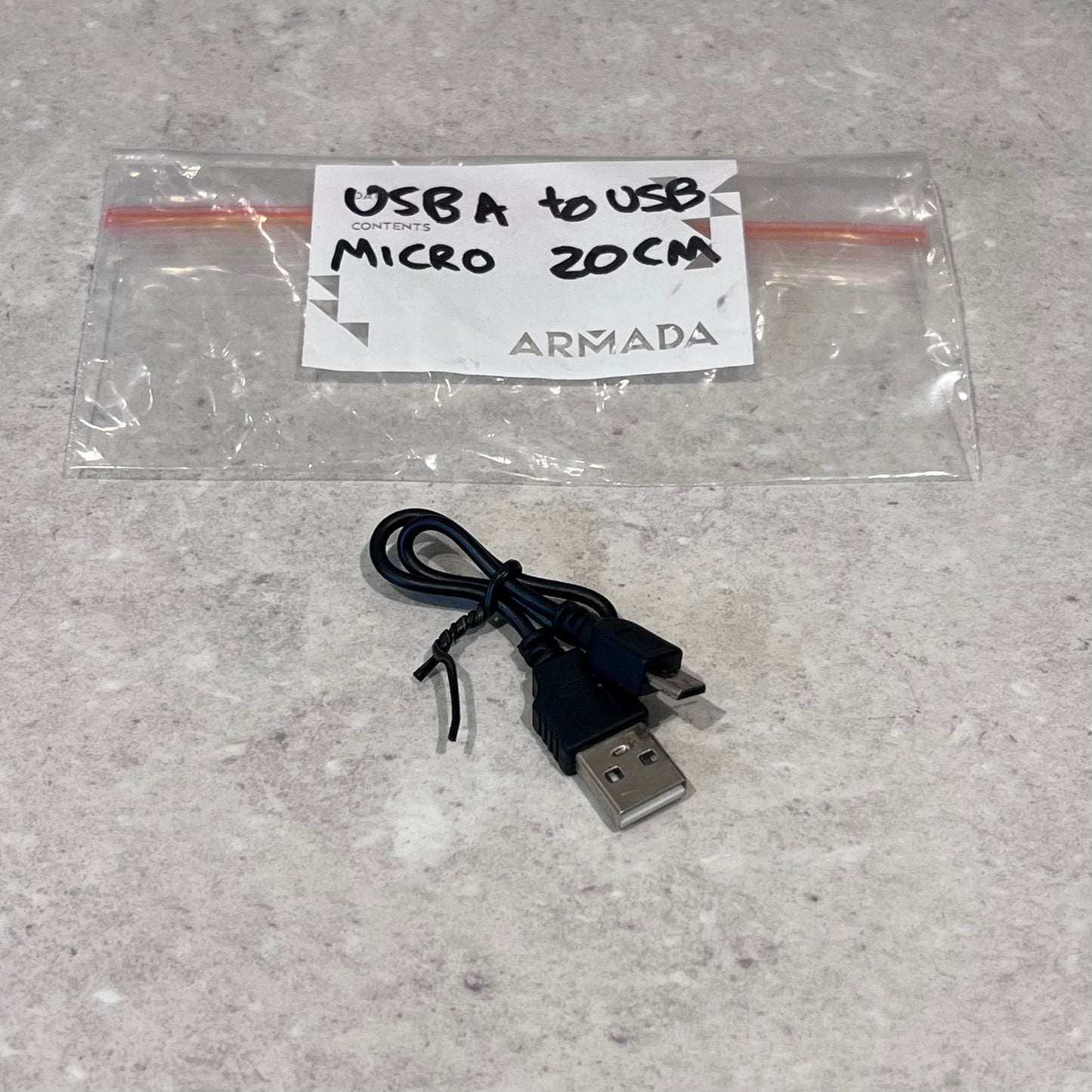 Armada USB-A to Micro USB 20cm cable with packaging