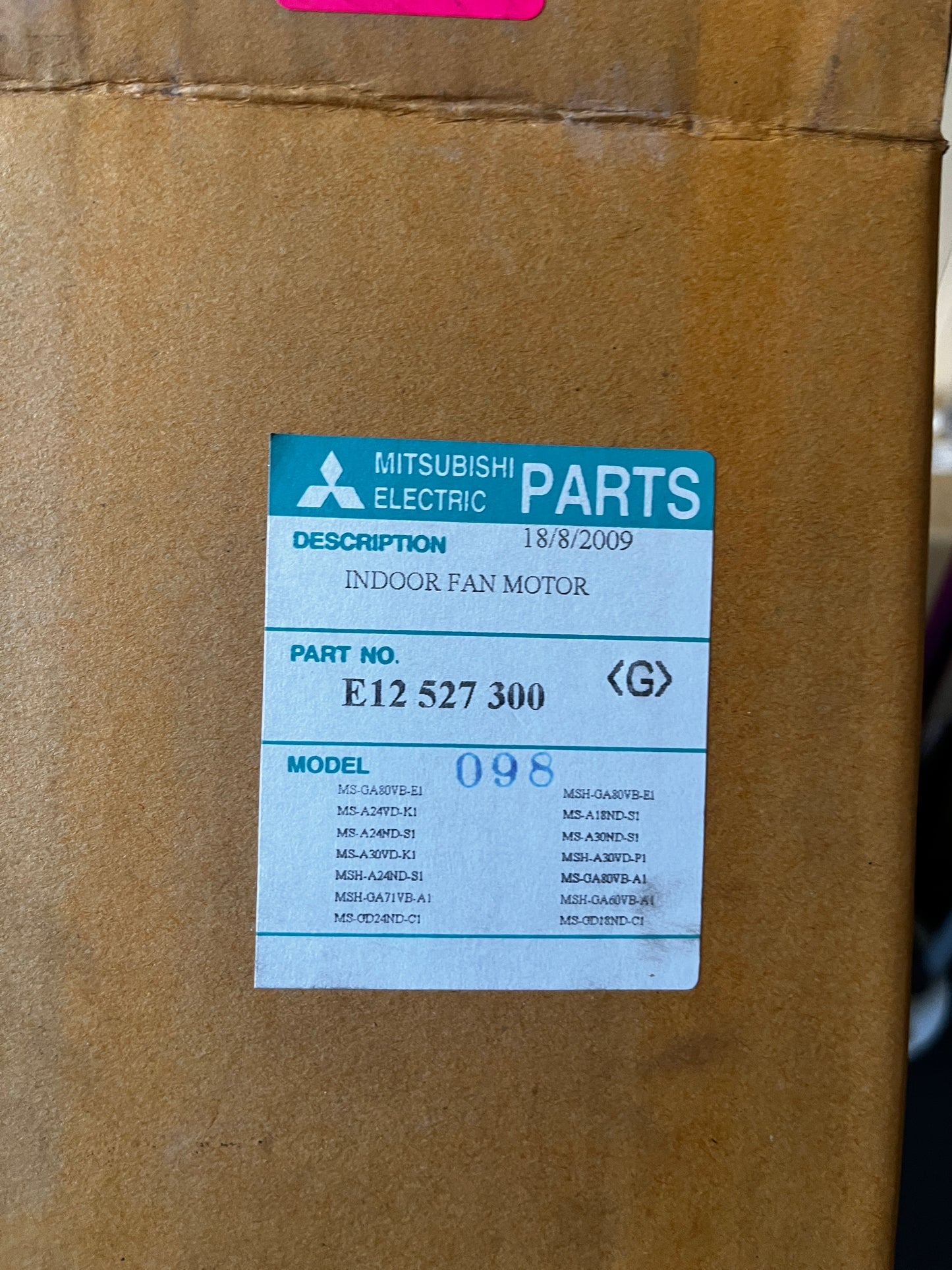 Mitsubishi Electric indoor fan motor part label on cardboard box