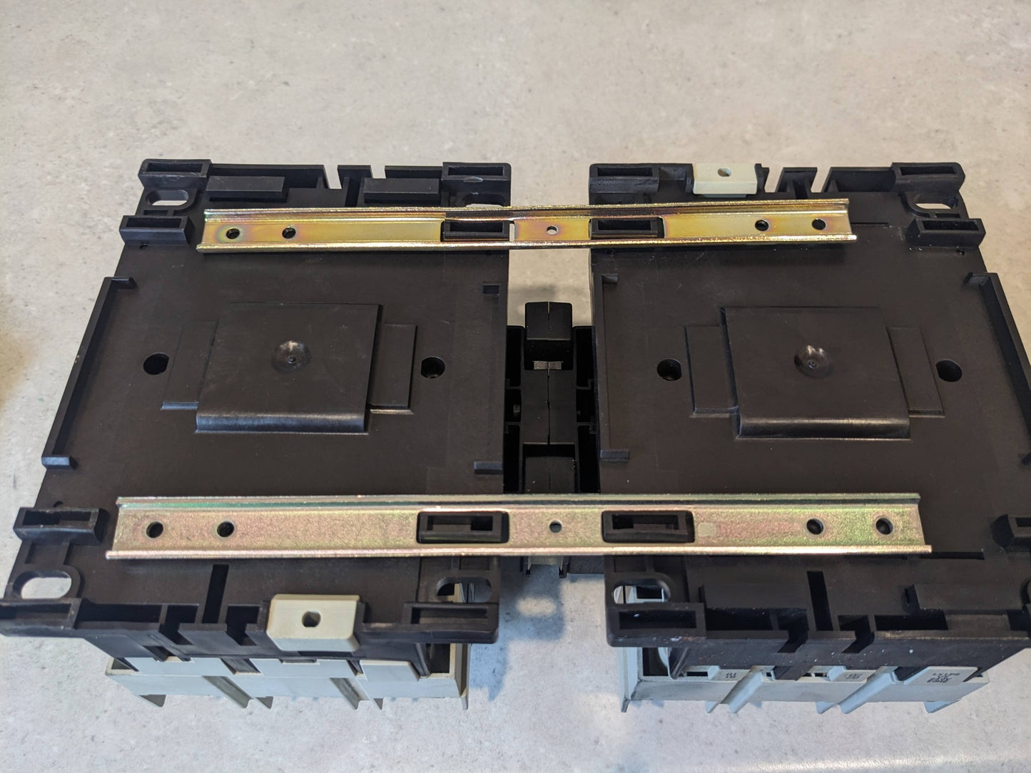 Schneider Contactor Interlock Kit for use with TeSys D Series | LA9D11502 |