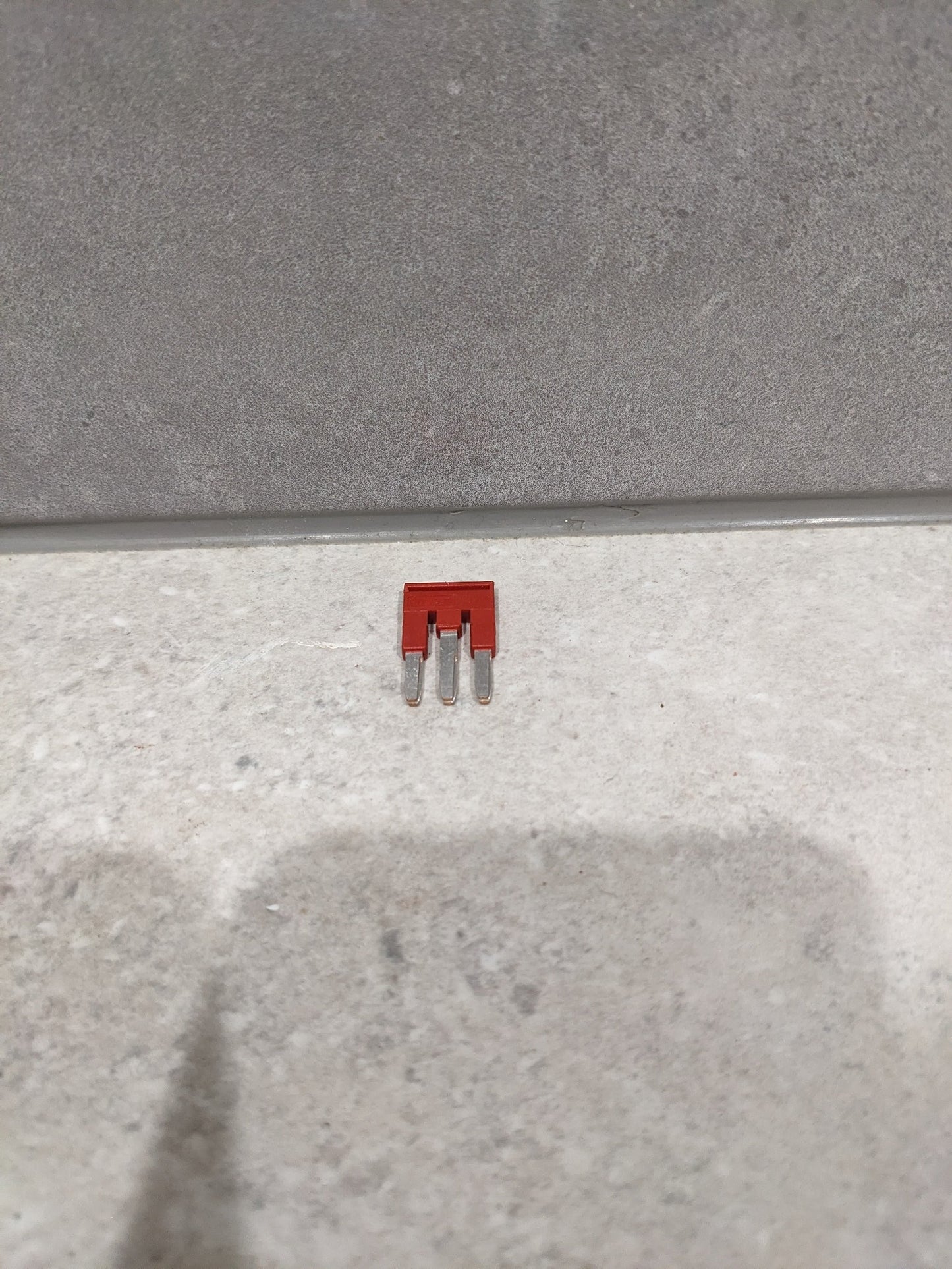 3030174 | Phoenix Contact | FBS 3-5 - Plug-in bridge 3 Position