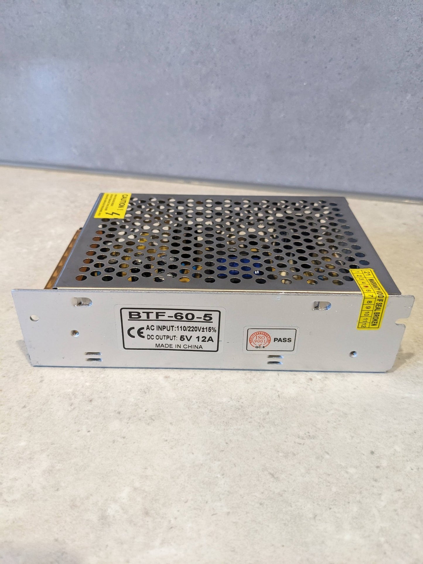 5V DC 60W Enclosed Switchmode Power Supply 5V 12A
