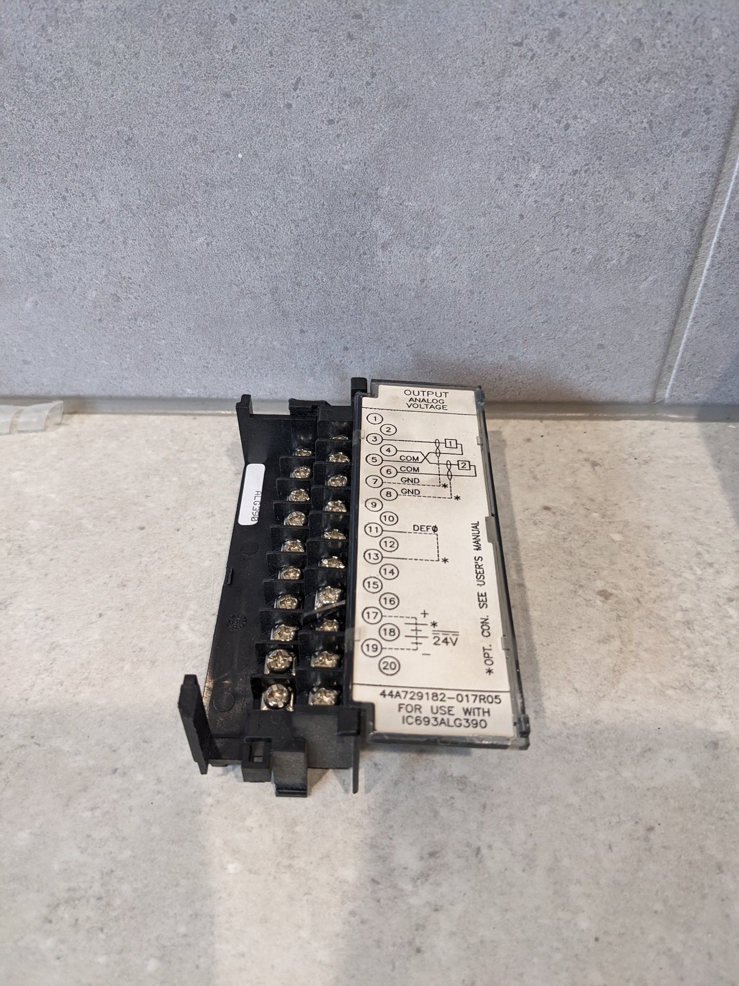 IC694ACC311 | GE Fanuc | Terminal Block, 20 Point, Screw Terminals, Used