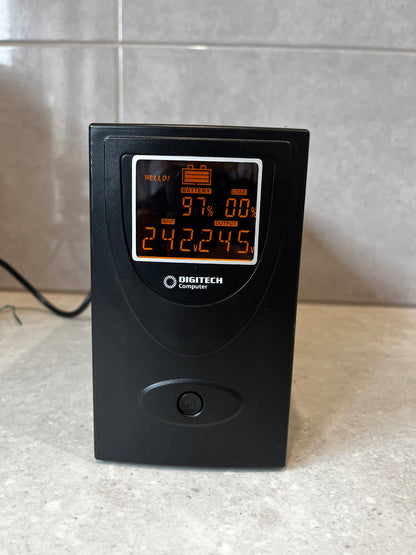 650VA/390W Line Interactive UPS with LCD and USB -New Battery!