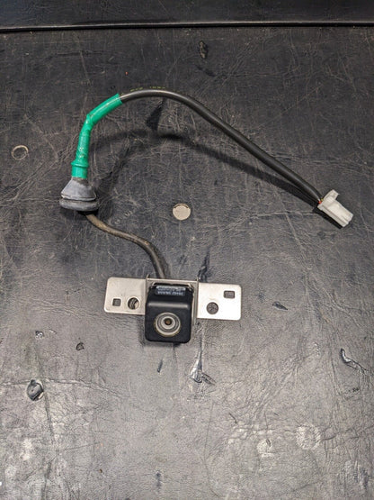 NISSAN LEAF 2011-2012 ZE0 Electric Tailgate Rearview Camera 28442-3NA0A