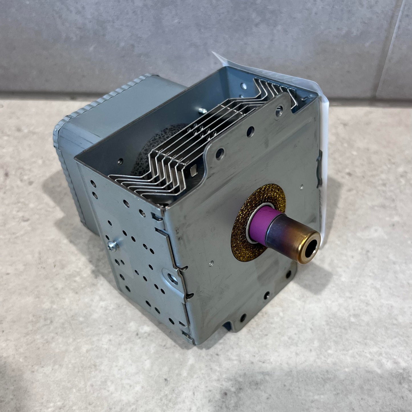 Toshiba Microwave Magnetron 2M248J