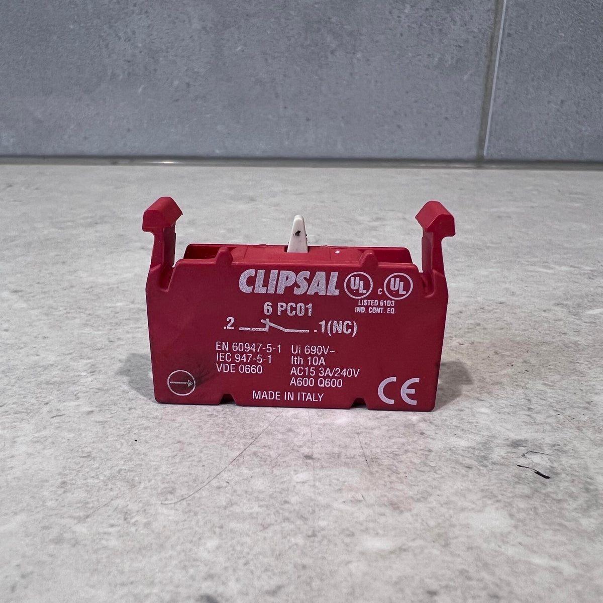 CLIPSAL NC Contact 10A 6PC01