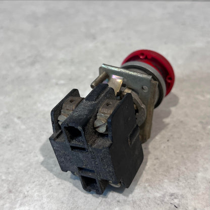 SIEMENS 30mm Emergency Stop Button 3 SA 10