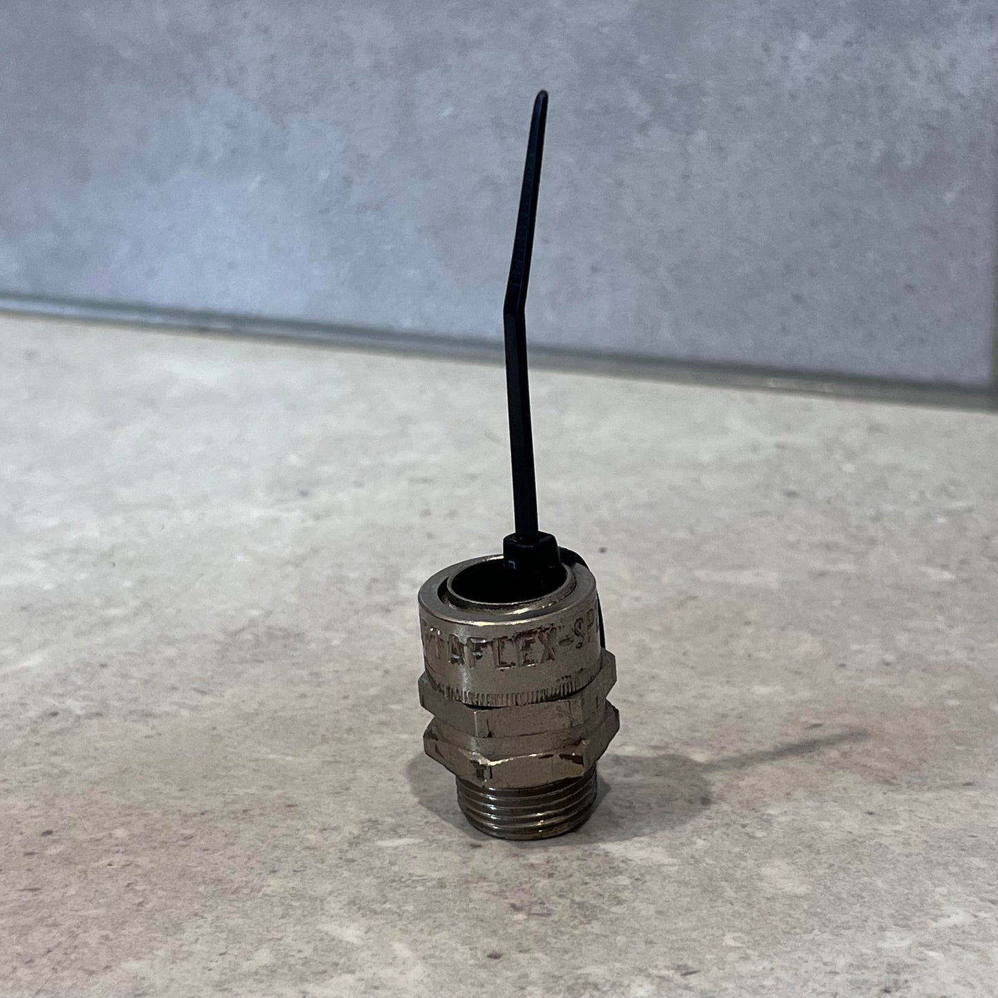 Adaptaflex Nickel, Conduit Fitting M20, Brass, Silver IP54 (No Locknut) SP20