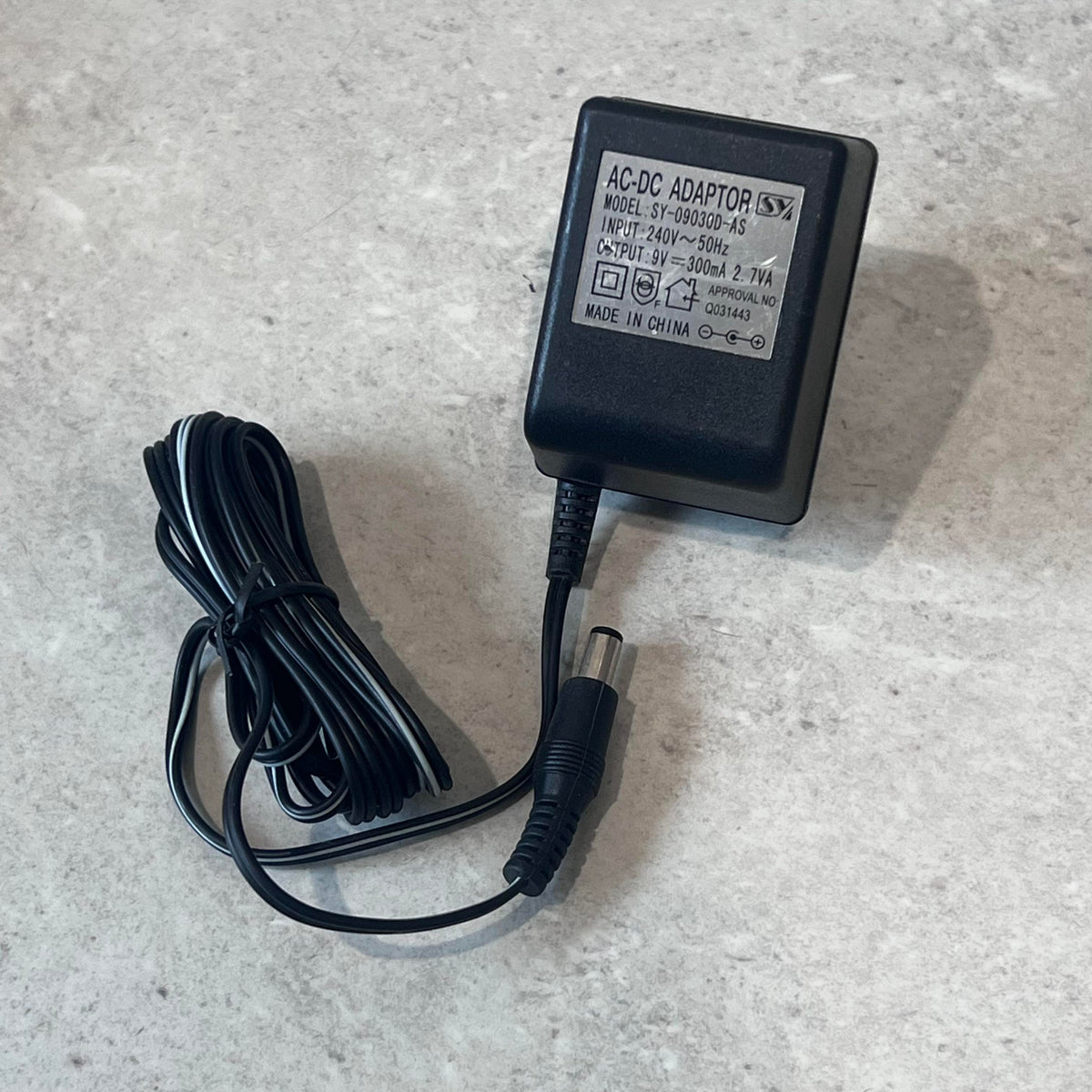 Power Supply 9VDC 300mA 2.1 x 5.5mm
