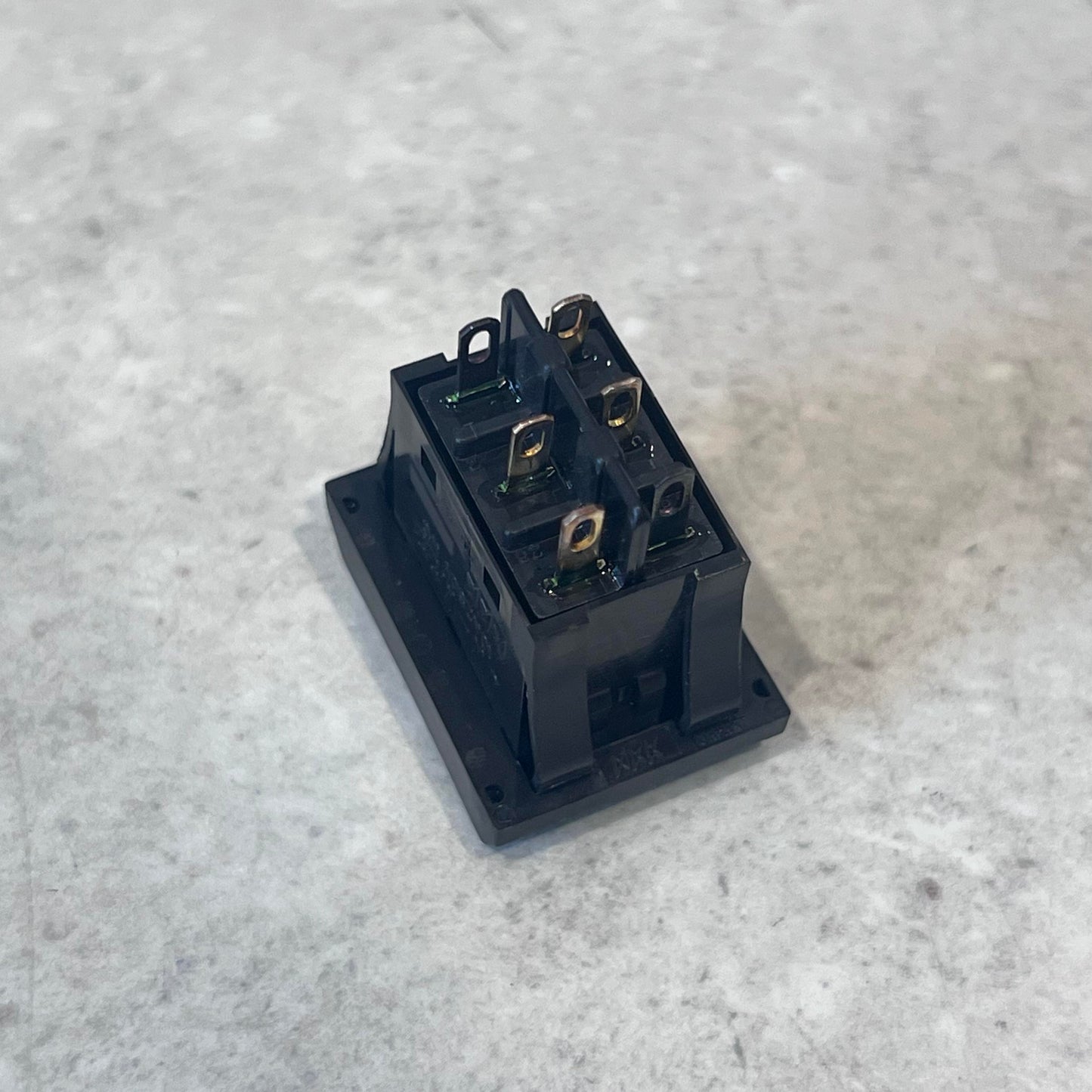 SONY IJ8101C BMS Power Switch 10A 250V DPDT 24x15.4mm cutout