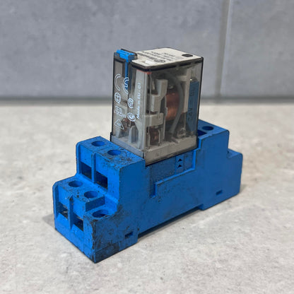 Finder Relay 24V DC, 12A
