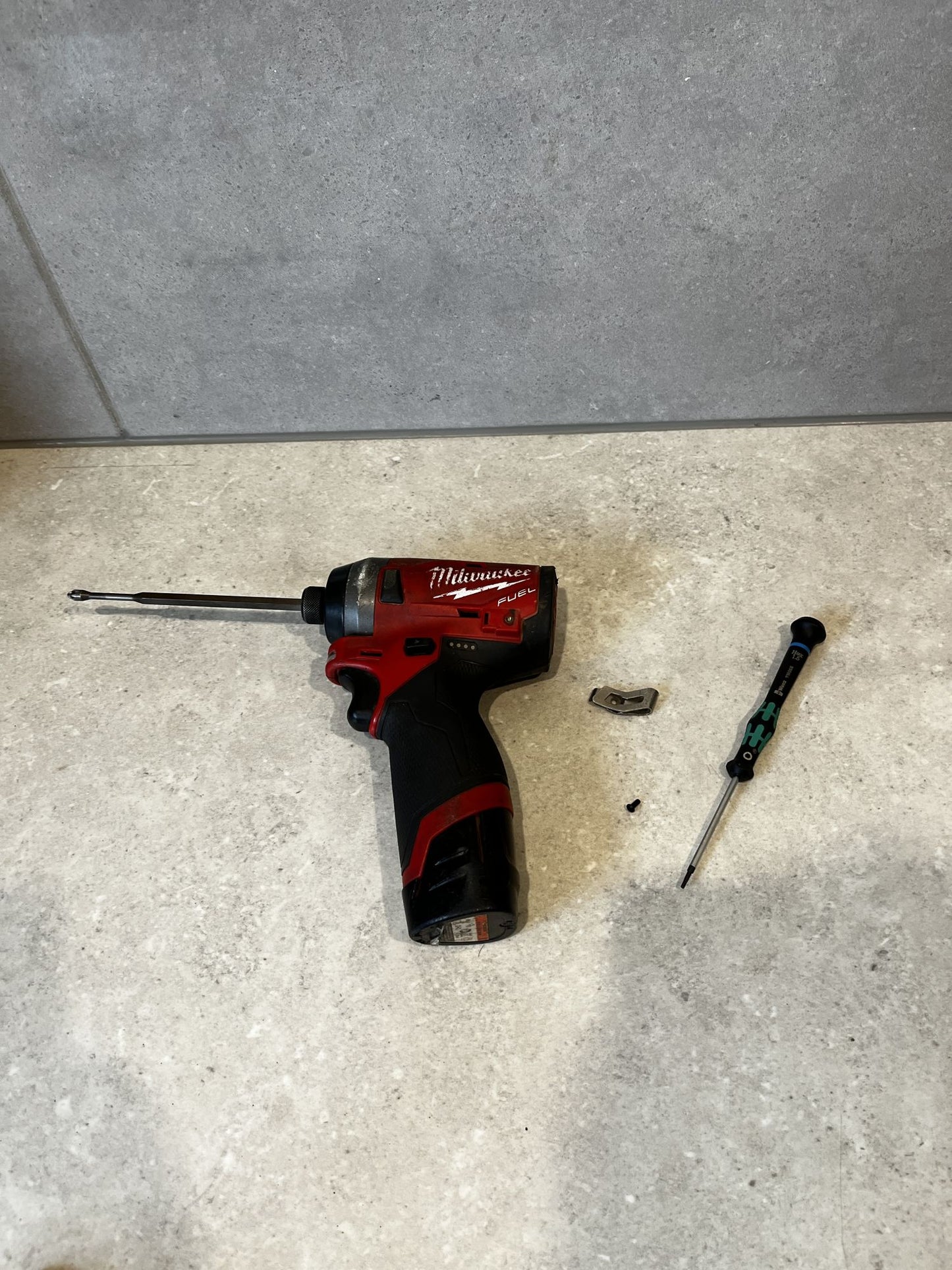 Milwaukee M12 Belt Hook Clip Replacement Screw – Fits Impact Driver & Drill
