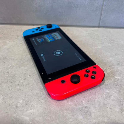 HAC-001 Nintendo Switch IN BOX
