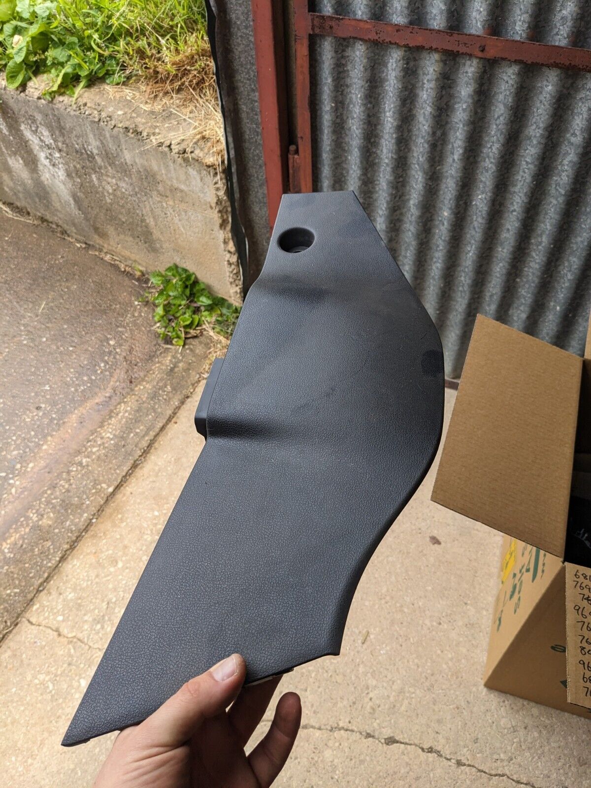 Nissan 68920-5SK0A Cover Assy-Instrument Lower,RH  Nissan Leaf ZE1