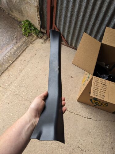 Nissan 769B7-3NA0A Plate Kick Rear Right Leaf ZE1
