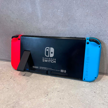 HAC-001 Nintendo Switch IN BOX