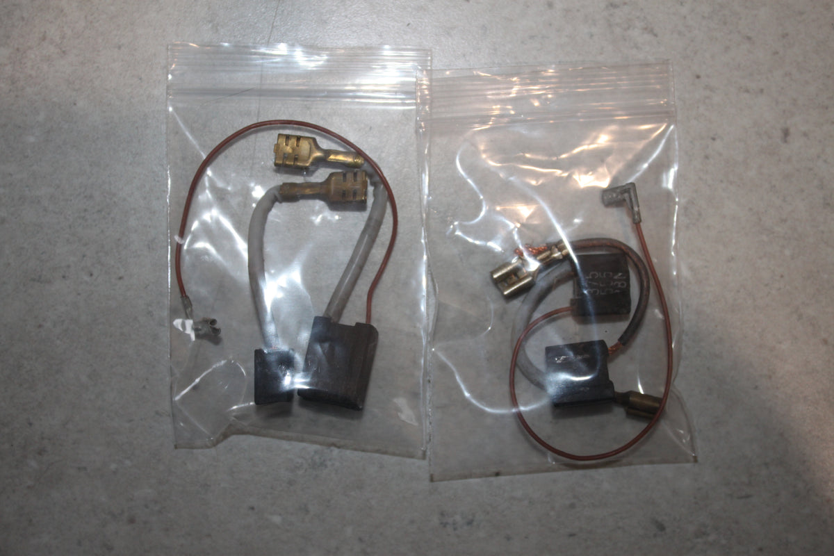 Milwaukee Carbon Brush Pair for K900, K950, 5337, 5339, 5340 and 5342 Hammer Drills 50 Percent Life 4931375556