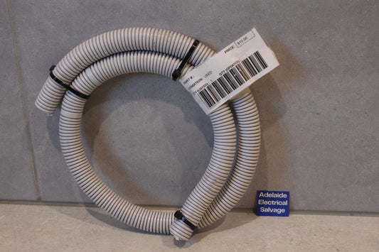Medium Duty Grey Flexible Corrugated Conduit Offcut 25mm 1M