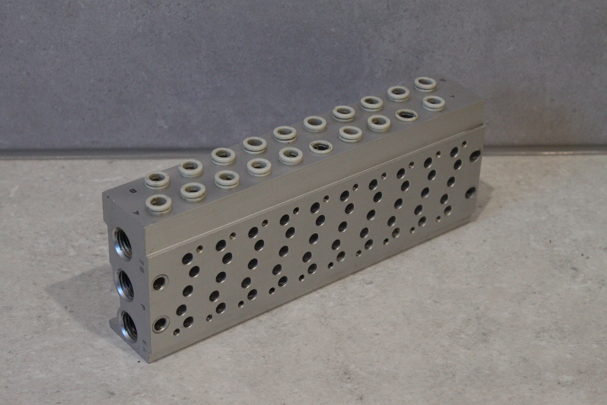 SMC - SY5000 series 10 station Manifold Base, - SS5Y5-41-10-C6-Q