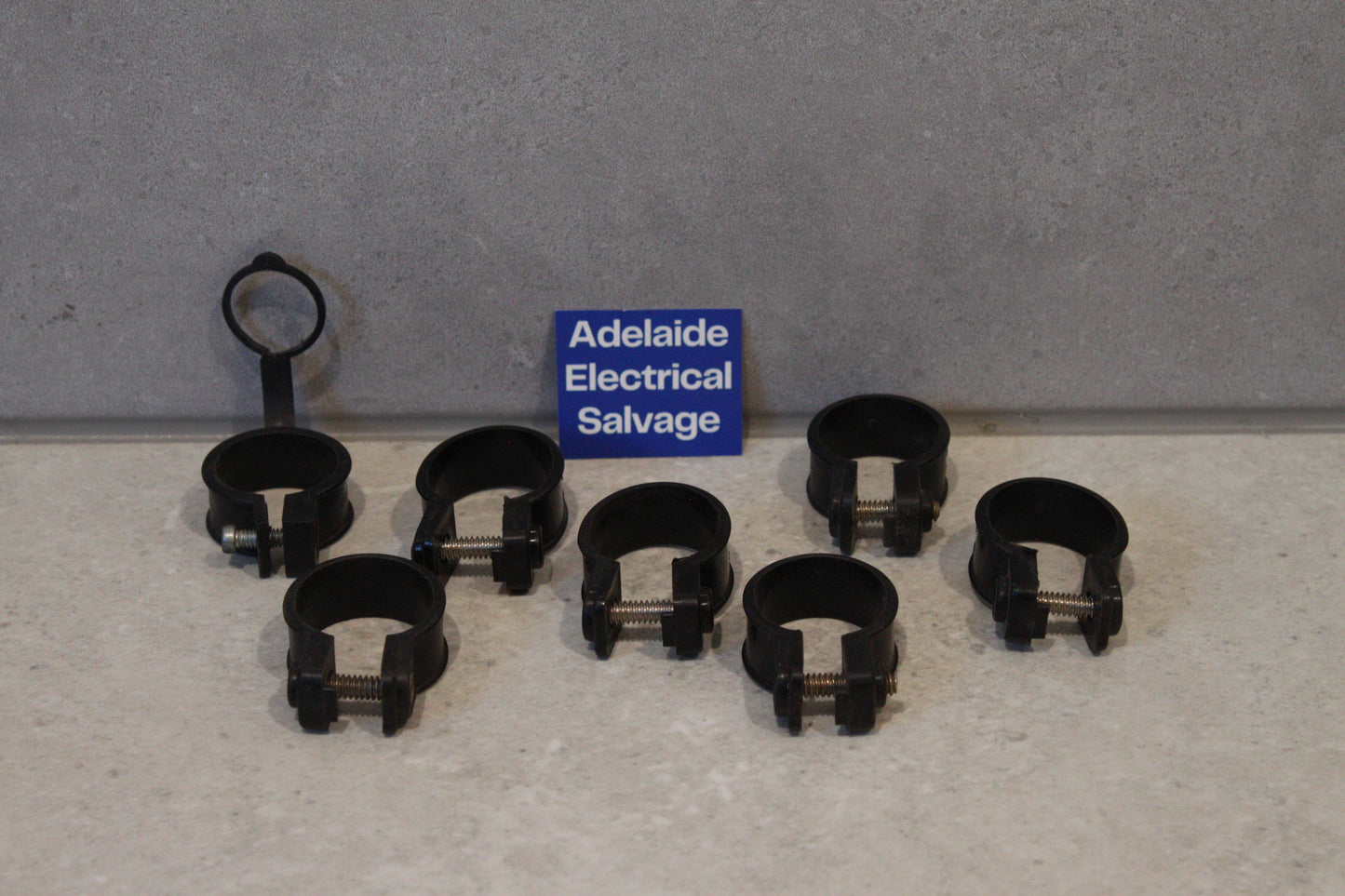 Clipsal - Clamp Band for 20mm flexible conduit Black - 267/20