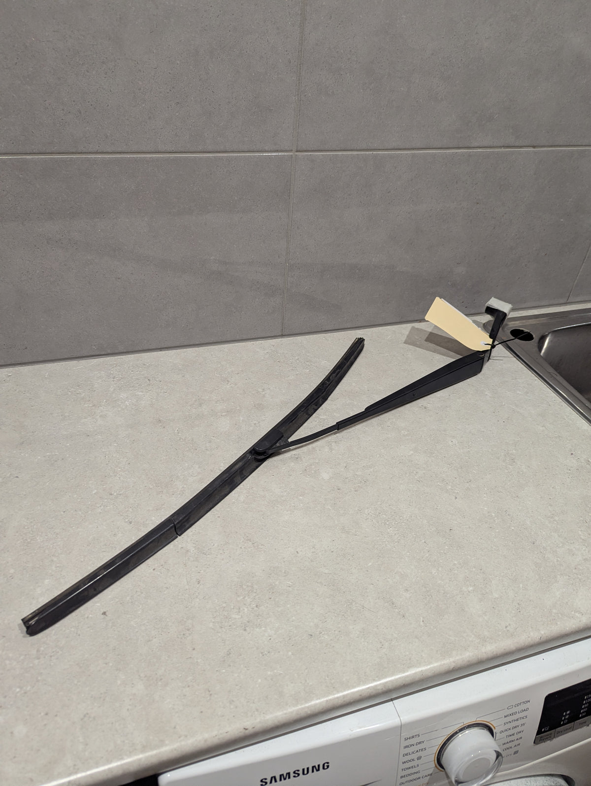 Nissan Leaf ZE1 Windshield Wiper Driver Side Long 28881-3NF0A