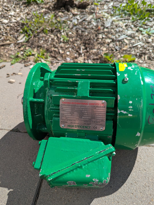 TOSHIBA 1.1KW 1445RPM 3 Phase Induction Motor Flange Mount GREEN TSH-HE01
