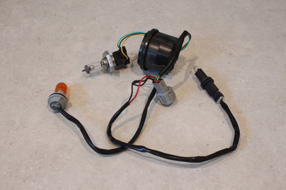 NISSAN Headlight wiring harness with Globes 6 Pin