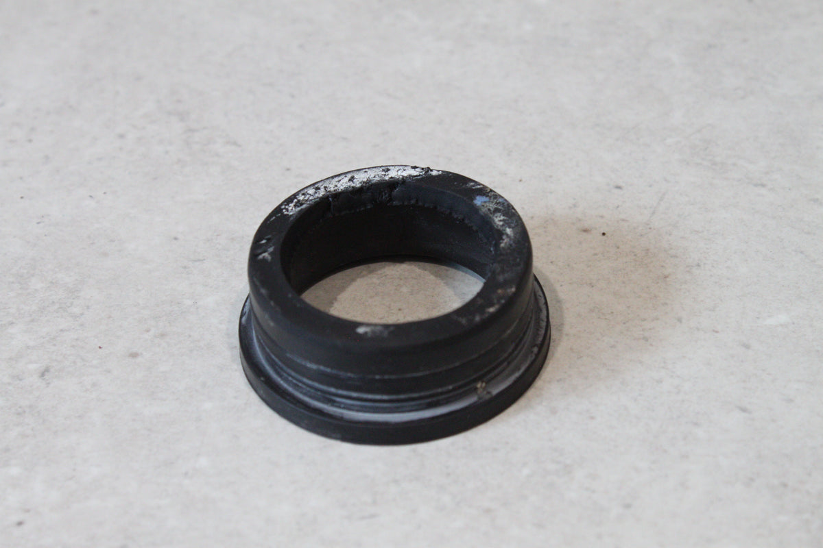 MIELE DISHWASHER SEAL FOR CIRC PUMP 6814710