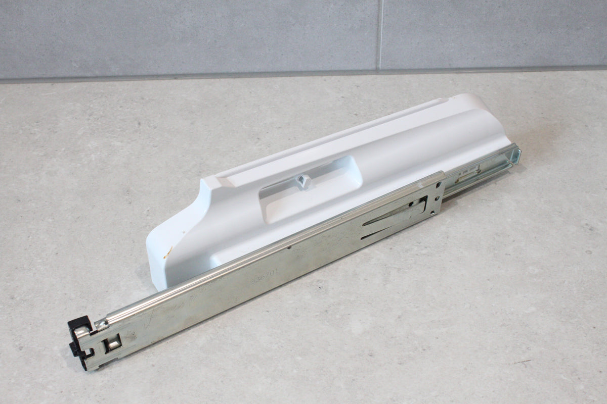Fisher and Paykel E381T Draw Slide 305 LH Assembly 836701