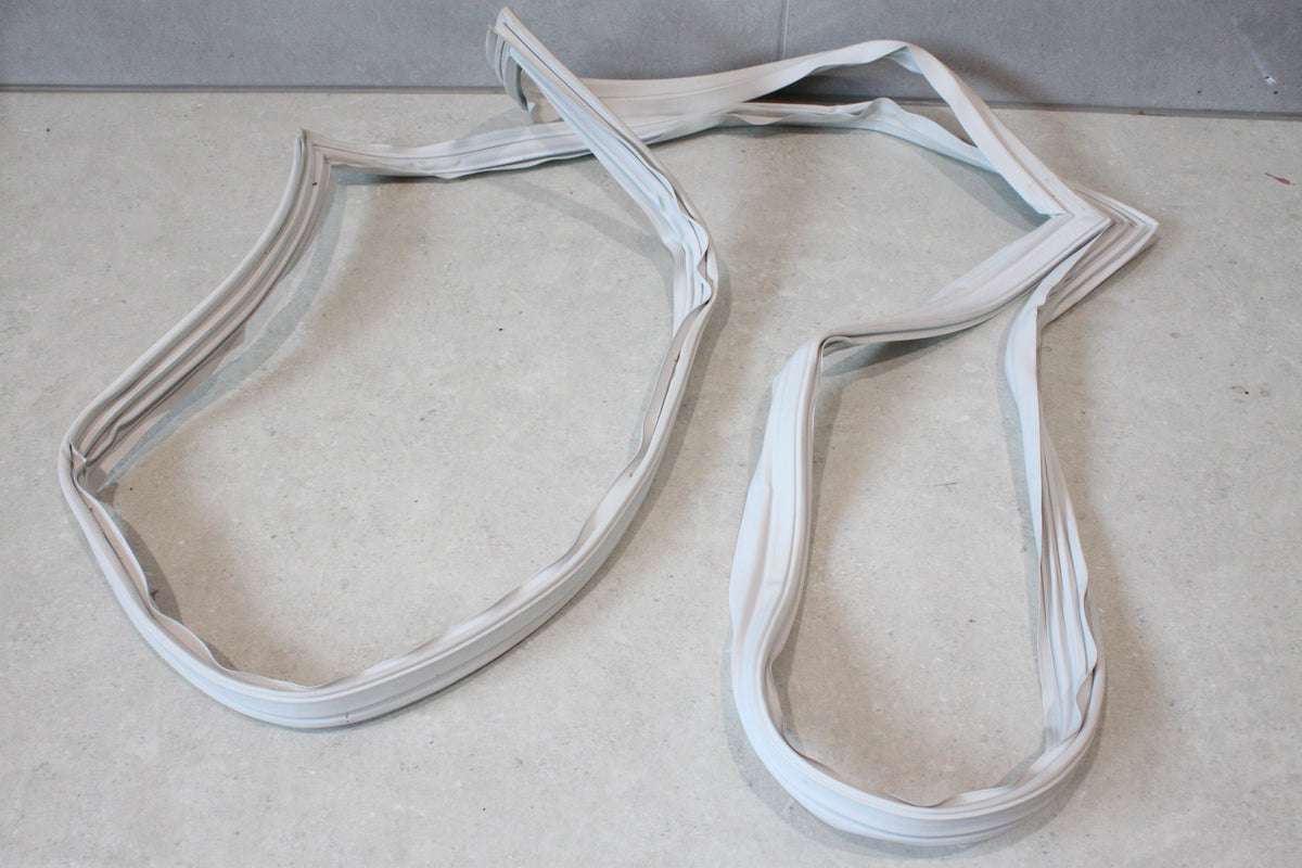 Fisher and Paykel E381T Fridge Door Gasket/Seal 837514P