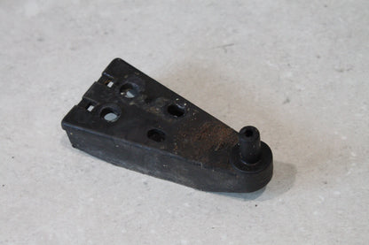 Kelvinator M143T Bottom Door Hinge Spacer/Stop Block