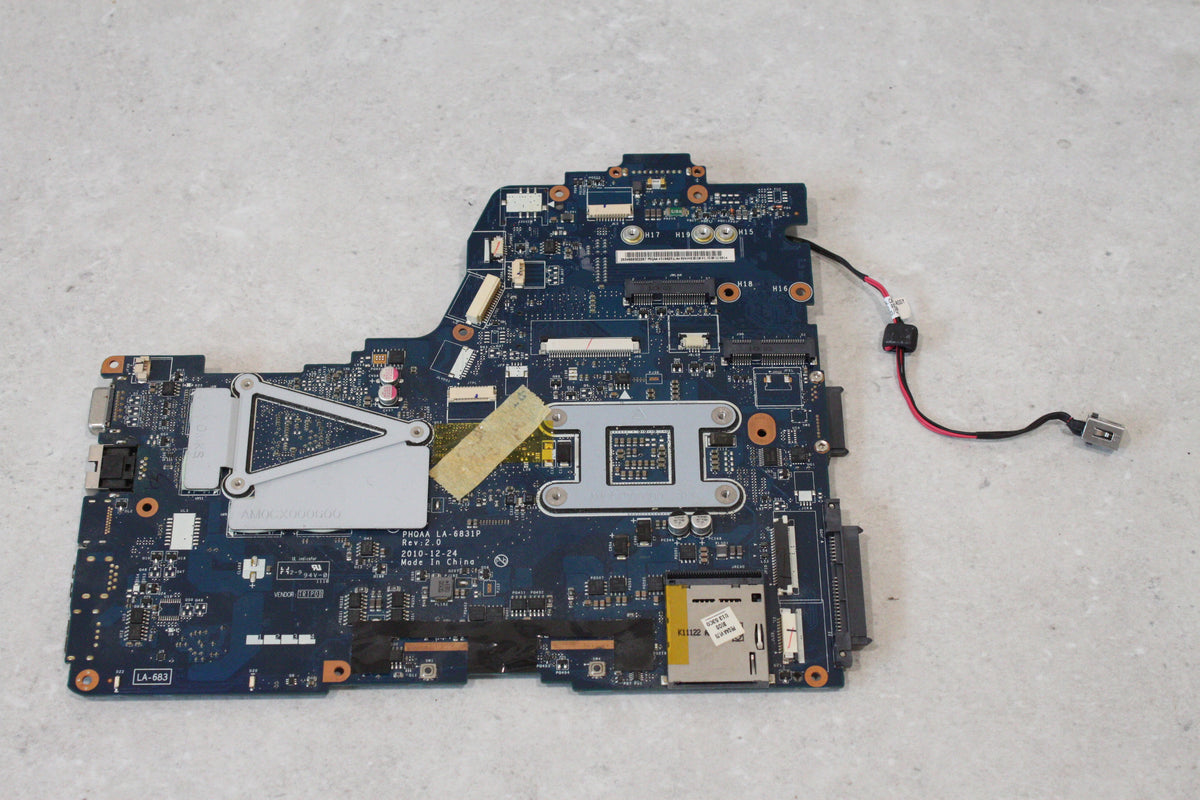 Toshiba Satellite P750 Motherboard PCB + Intel i5-2410M