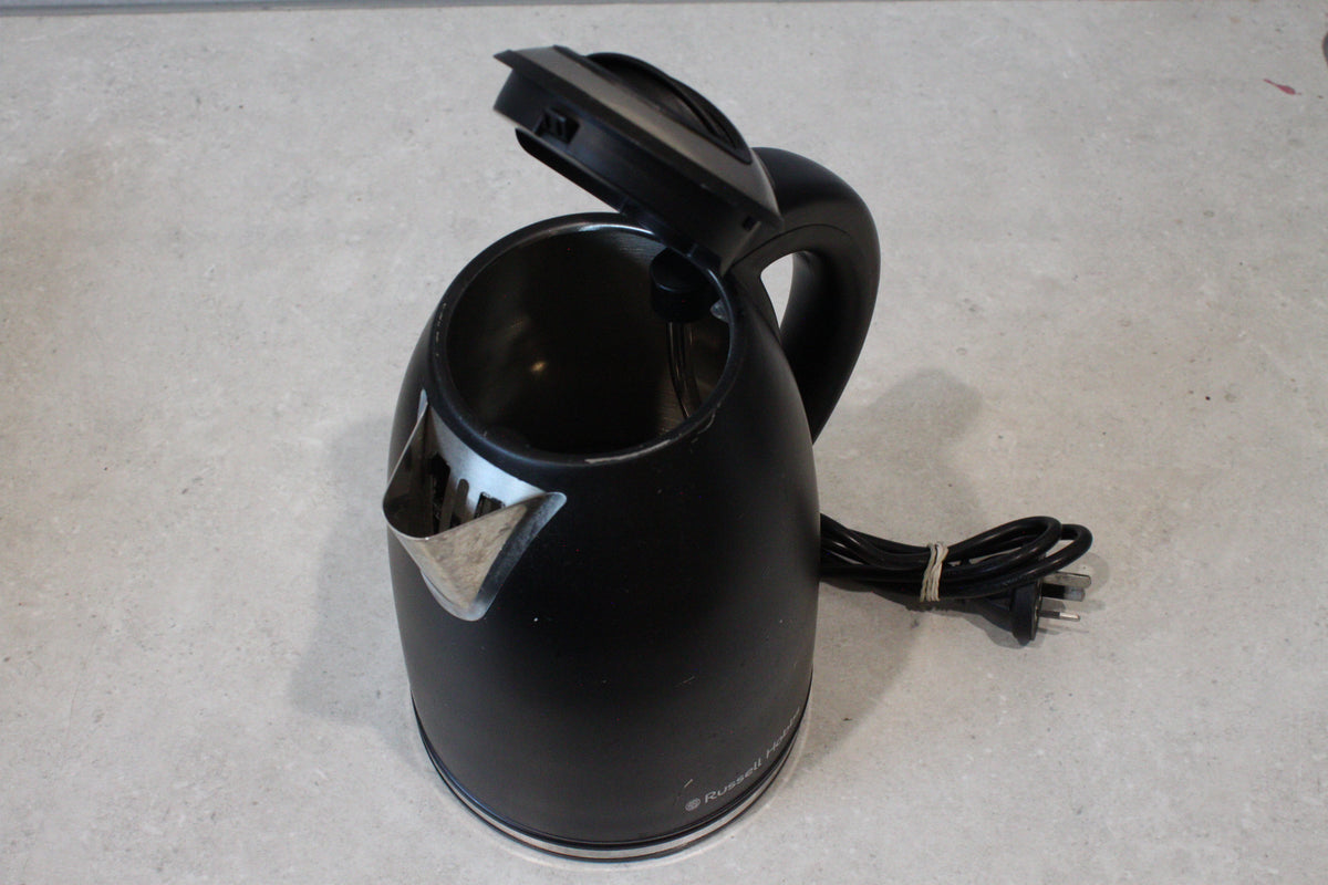 Russell Hobbs Montana Kettle - Matte Black 1.7L RHK142BLK