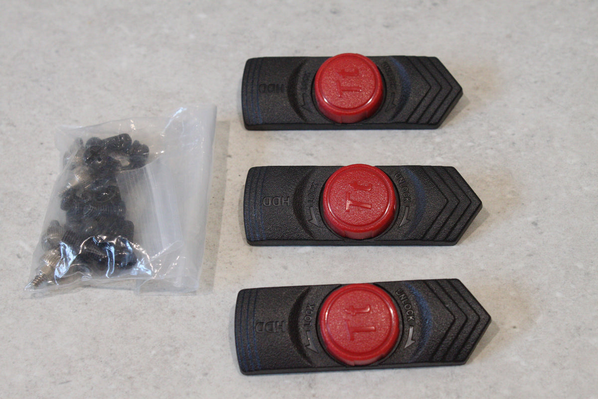 THERMALTAKE Desktop PC Case Screws and Hard Drive Brackets