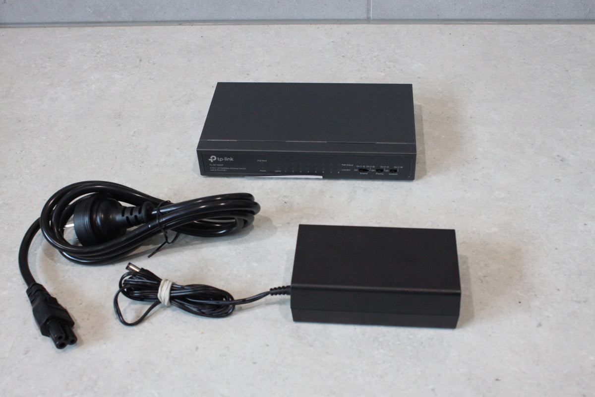 TP-LINK 9-Port 10/100Mbps Desktop Switch with 8-Port PoE+ TL-SF1009P
