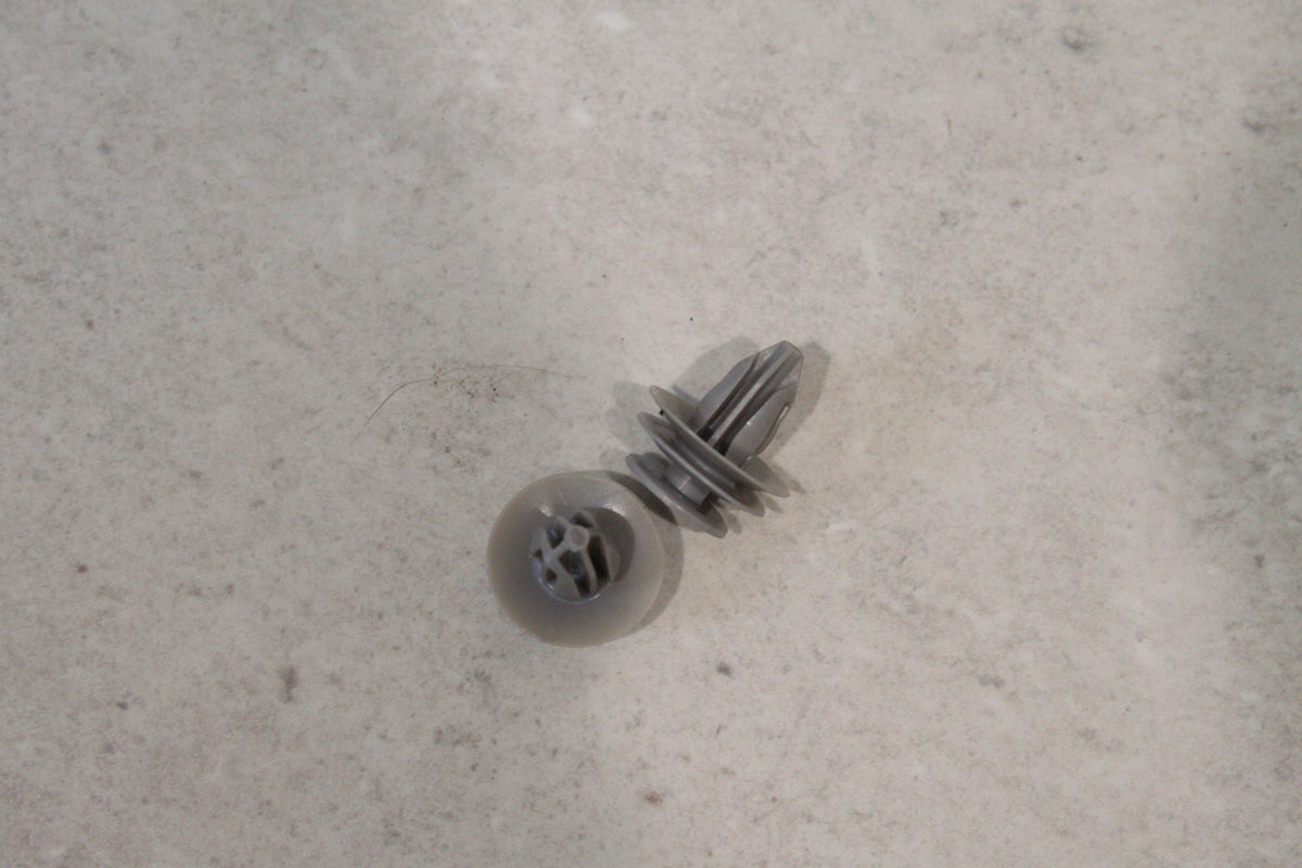 NISSAN Panel Clip Door Trimming 01553-10621