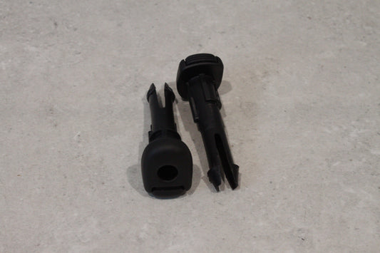 NISSAN Holder Assembly-HEADREST,Lock 87602-ZZ00A