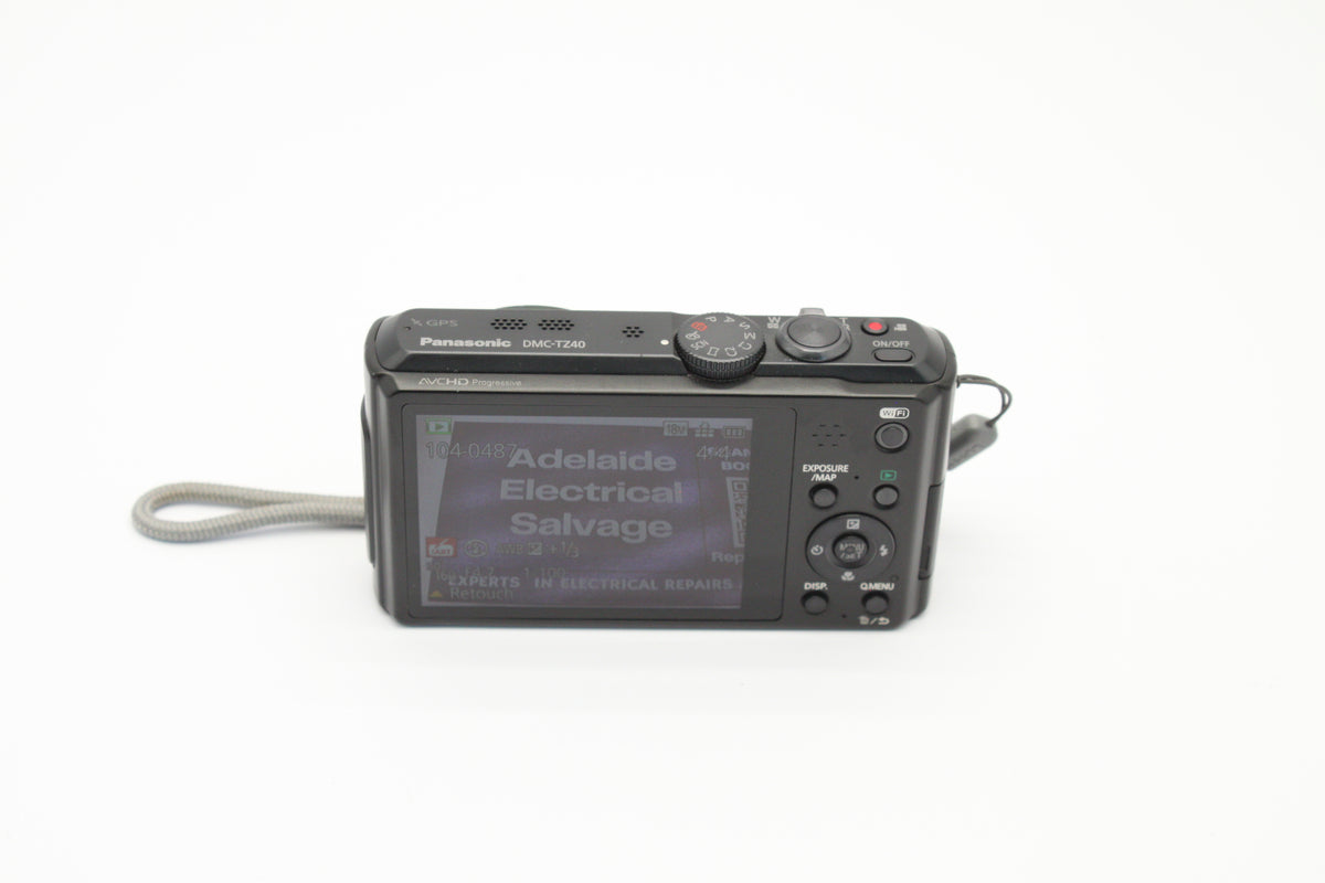 Panasonic Lumix Compact Digital Camera + Charger & Brand New Battery DMC-TZ40