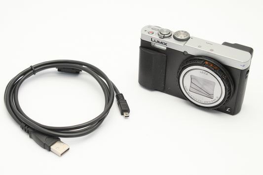 Panasonic Lumix Compact Digital Camera (Focus Faulty) + Charger & Brand New Batt