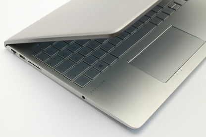 HP Pavillion + Charger 15-CK019TX