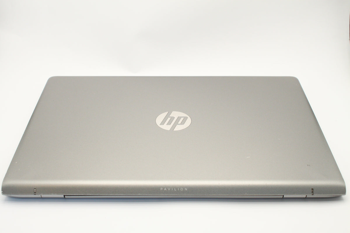 HP Pavillion + Charger 15-CK019TX