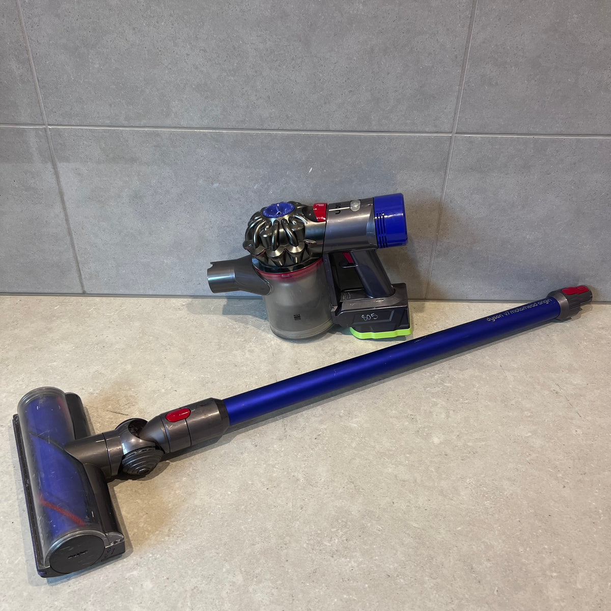 Dyson V7 Motorhead Origin with Ryobi Battery Adapter 339791-01