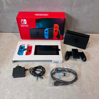 HAC-001 Nintendo Switch IN BOX
